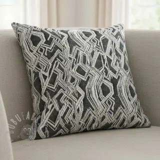Neulekangas jacquard Comfy Broken checks black