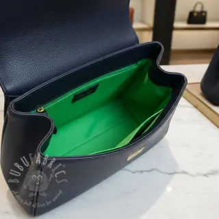 Satiini green