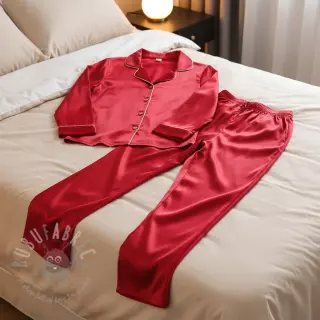Satiini red