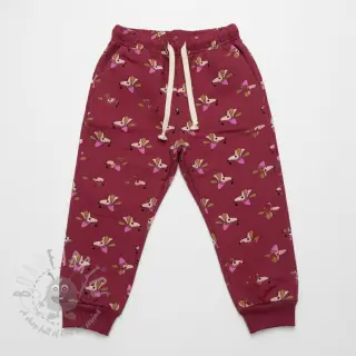 Collegekangas Dogs and hearts red