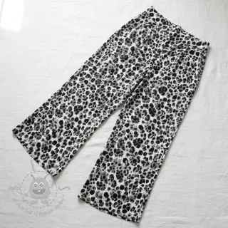 Viskoosi SATIN Animal skin black digital print