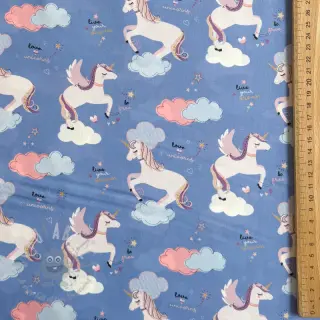 Puuvillakangas Unicorns love blue