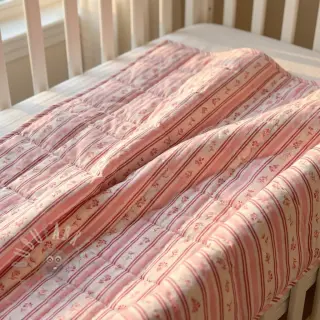 Puuvillakangas Fine flowers STRIPE pink