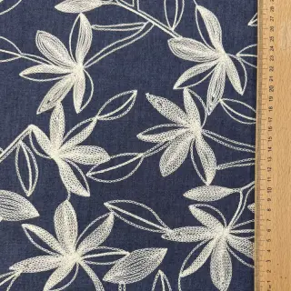 Bavlnená látka JEANS Embroidery Flowers white