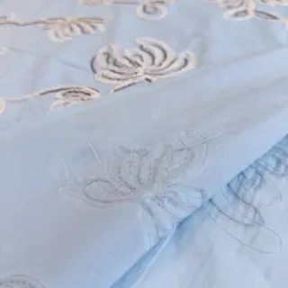 Bavlnená látka EMBROIDERY Loom En Light baby blue