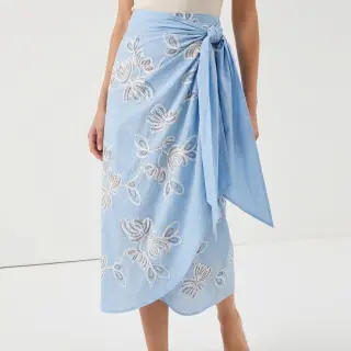 Bavlnená látka EMBROIDERY Loom En Light baby blue