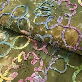 Puuvillakangas TIE DYE EMBROIDERY Elise tape design A