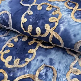 Puuvillakangas TIE DYE EMBROIDERY Elise tape design D