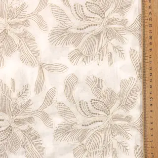 Bavlnená látka VOILE EMBROIDERY Kim off white