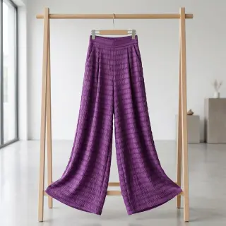 Viskóza CHENILLE JACQUARD cerise