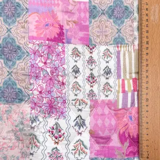 Kaksinkertainen harsokangas/musliini STEPPED Flowers light pink digital print