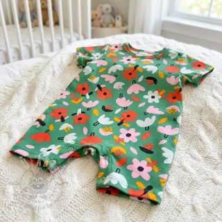 Puuvillakangas Flowers green by JENNIFER BOURON ORGANIC