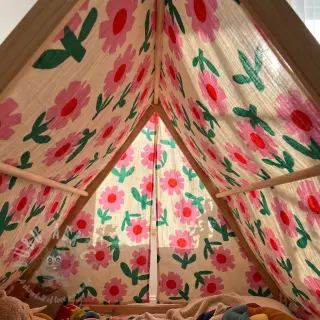 Kaksinkertainen harsokangas/musliini Flowers natural/pink by JENNIFER BOURON ORGANIC