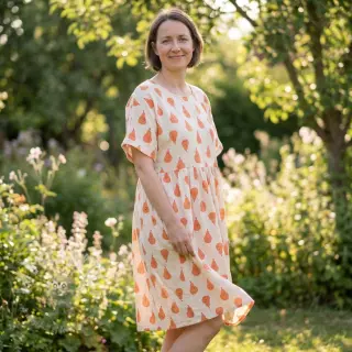 Kaksinkertainen harsokangas/musliini Pears peach by JENNIFER BOURON ORGANIC