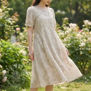 Puuvillakangas EMBROIDERY Catchy leaves beige