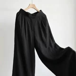 Ľan SORONA black