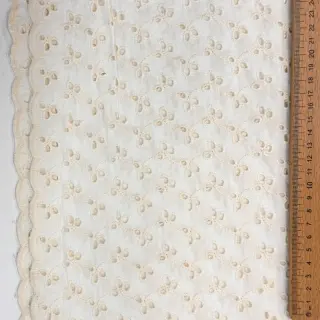 Bavlnená látka EMBROIDERY Rosemary white