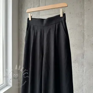 Viskoosi pellavalla WASHED black