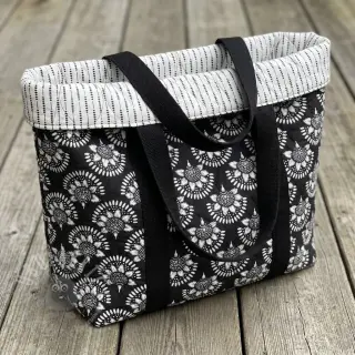 Puuvillakangas VOILE STEPPED Bouquet flowers balck digital print
