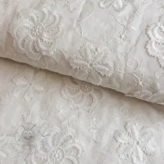 Puuvillakangas EMBROIDERY Catchy Flowy white
