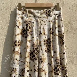 Viskoosi TWILL Structured Panther design B
