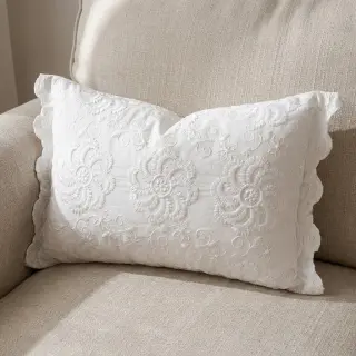 Bavlnená látka EMBROIDERY Catchy Flowy white