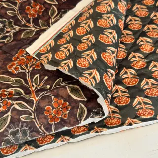 Sametti VELVET QUILT Flowers leaves dark brown