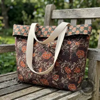 Sametti VELVET QUILT Flowers leaves dark brown
