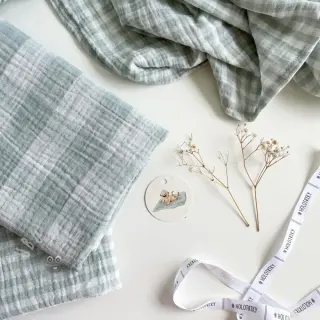 Kaksinkertainen harsokangas/musliini Double sided CHECKS MINI nile