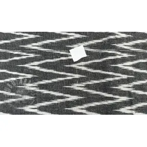Puuvillakangas IKAT grey design A 2. laatuluokka