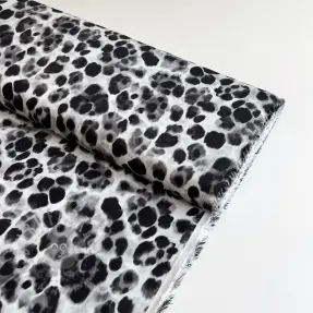 Viskoosi SATIN Animal skin black digital print