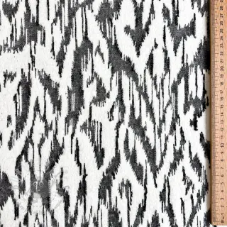 Neulekangas jacquard Comfy Blurry Ikat grey
