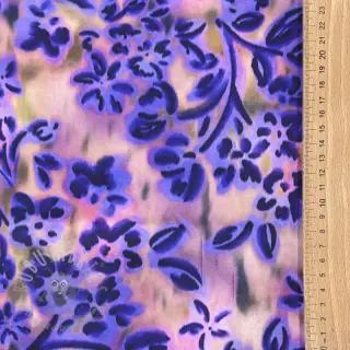 Puuvillakangas SATIN Purple flowers digital print